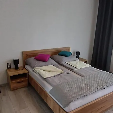 Bialy Dom * סרבינובו