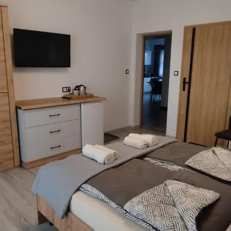 בית נופש Bialy Dom סרבינובו