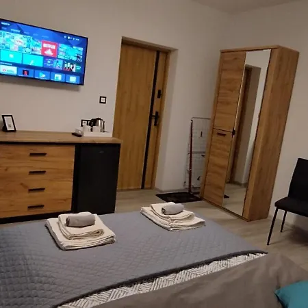 Bialy Dom סרבינובו